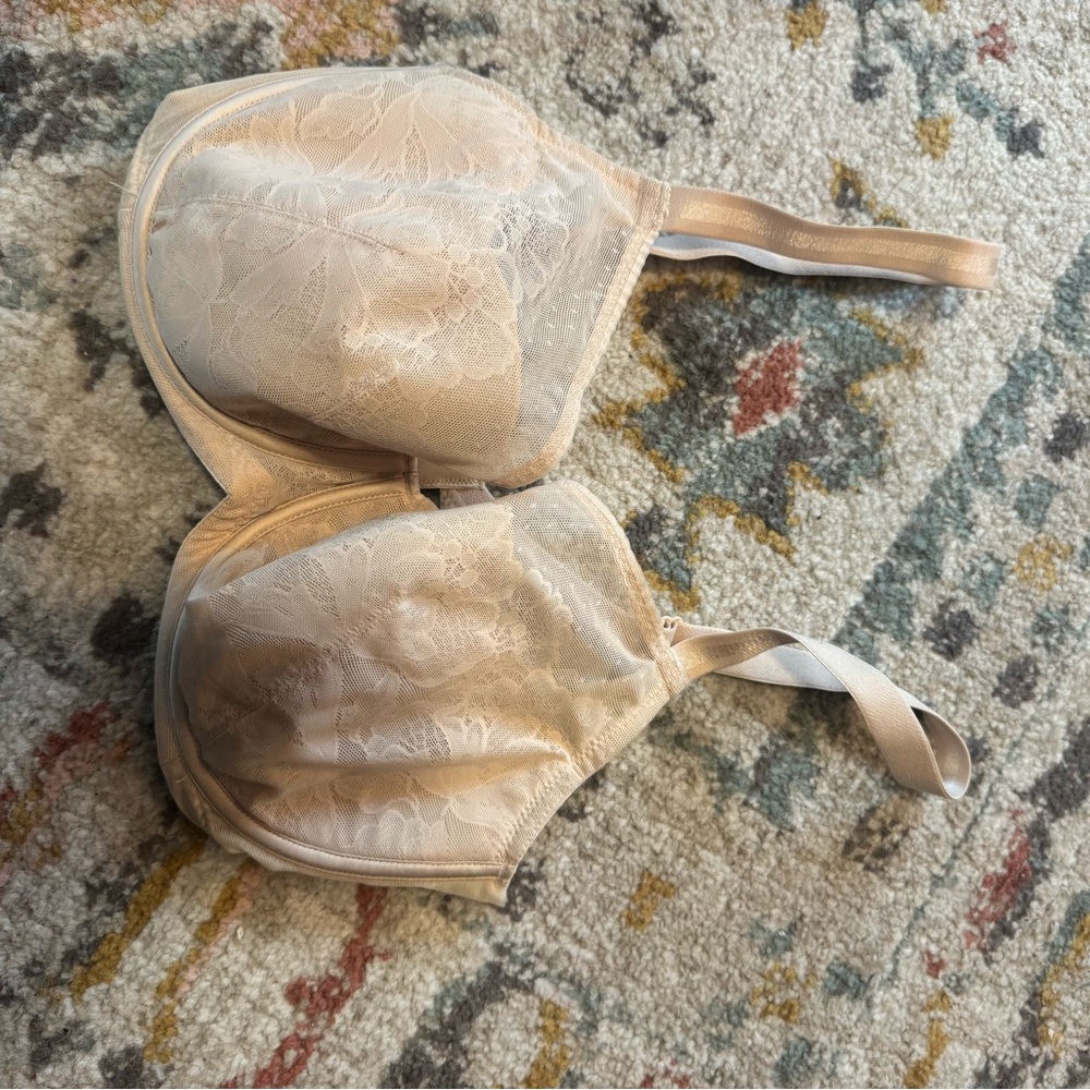 UnderStance Elegant Lace Bra in Cream 30H